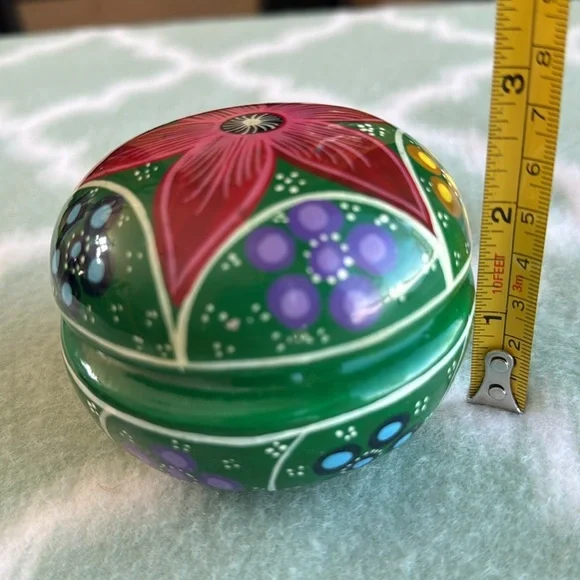 Hand-Painted southwestern Floral terracotta Trinket Box - Picture 6 of 6